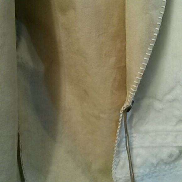 Images in Fur - Picture 3 of 4