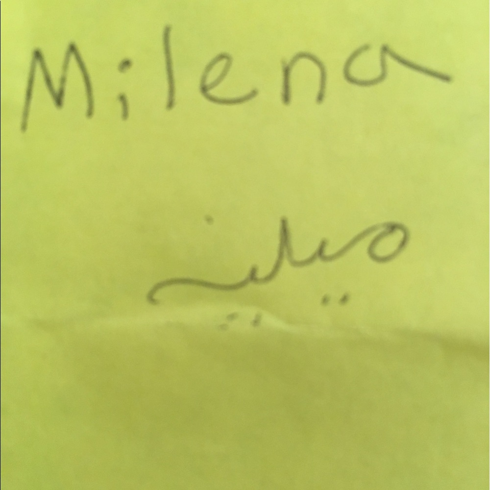 Meet your Posher, Claudia