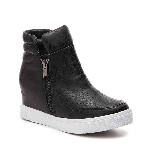 youth wedge sneakers
