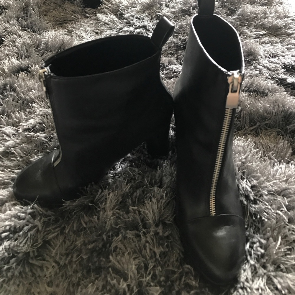 Zara Ankle boots