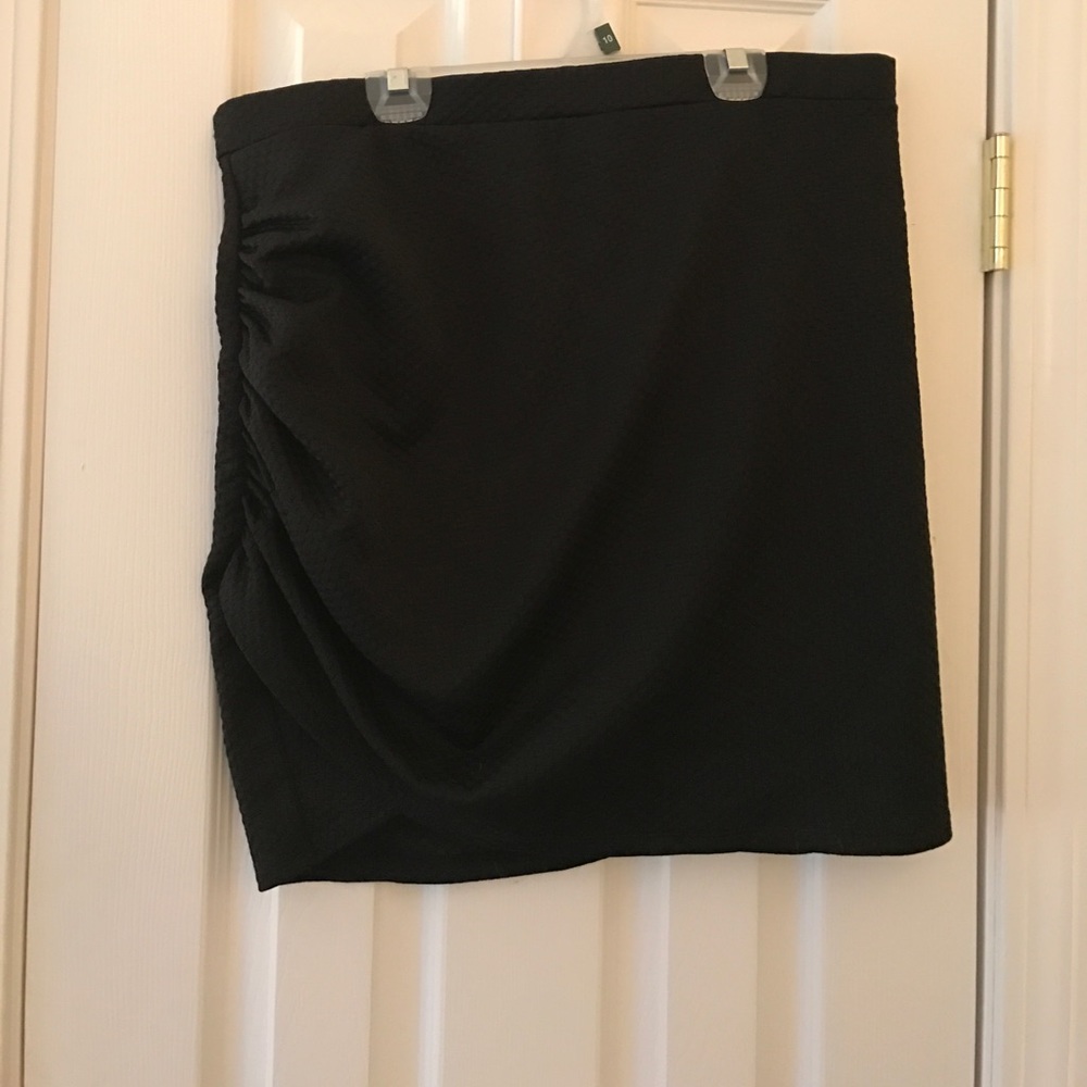 Black going out skirt! Sinched at side