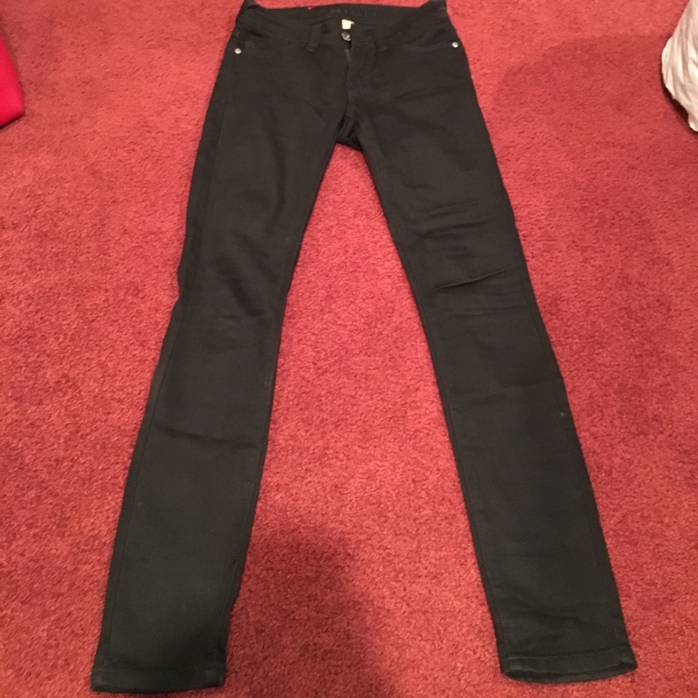 Black skinny jeans