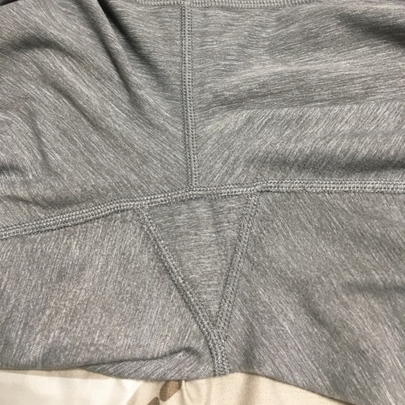LULULEMON under under long light grey size 8 - Picture 4 of 4