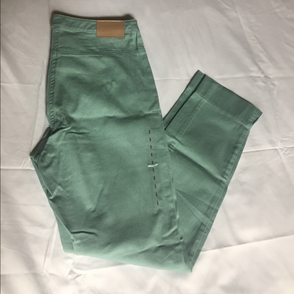 Nwt H&M crop pants