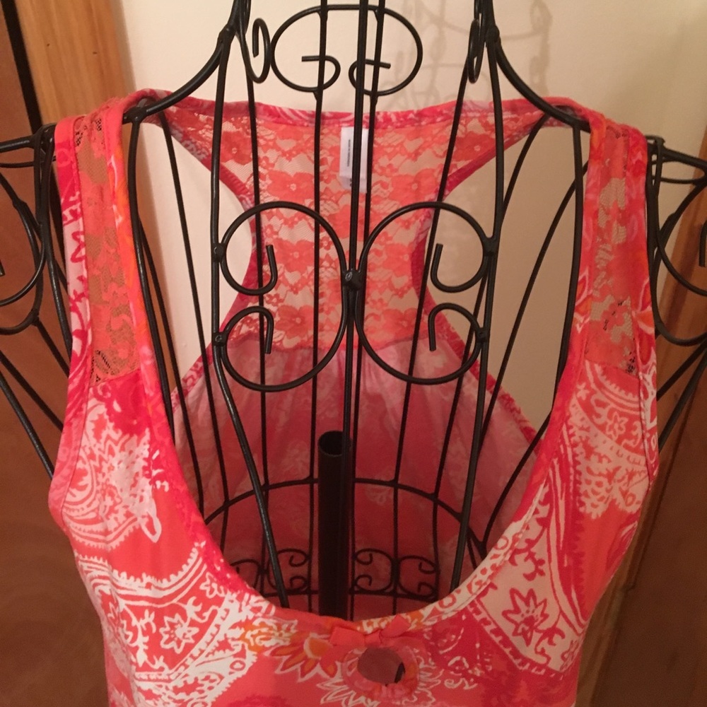 Cute little summer dress🌺🌷 - Picture 4 of 7