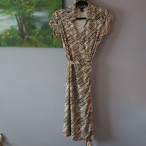Black & White true wrap dress, Size M