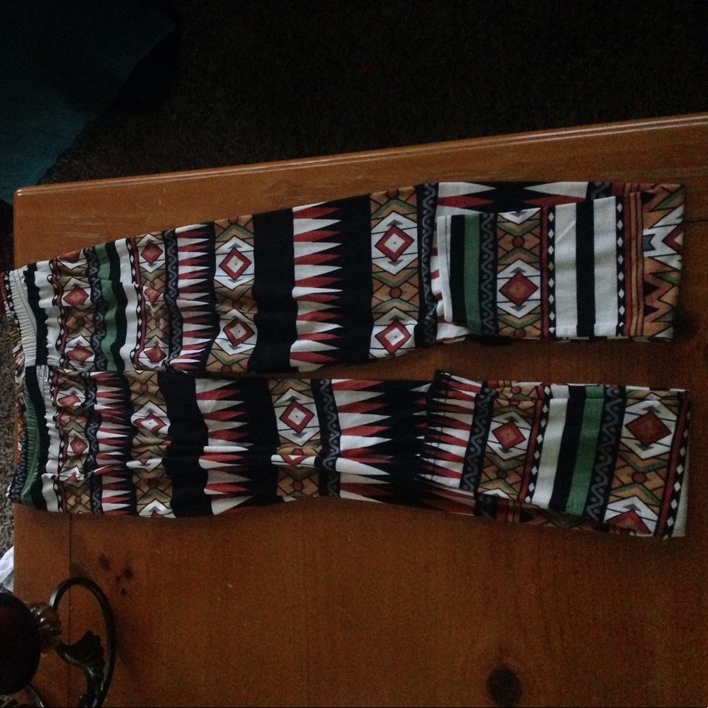 Aztec print leggings- super soft!!