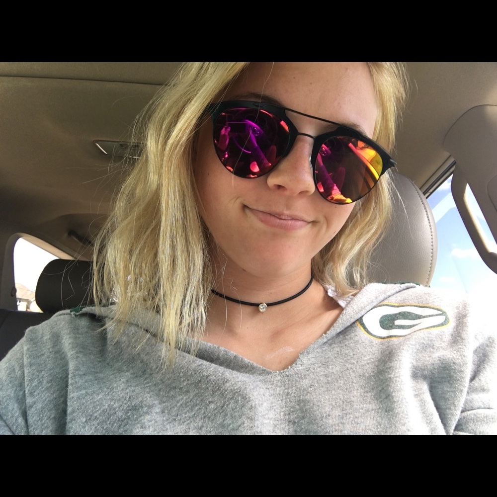 Meet your Posher, Skylar