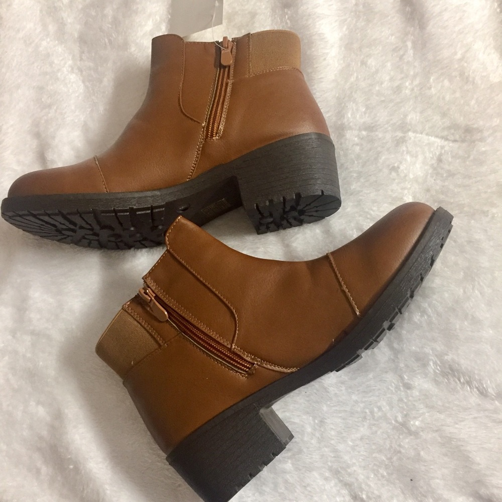 Side elastic ankle booties - Picture 2 of 6