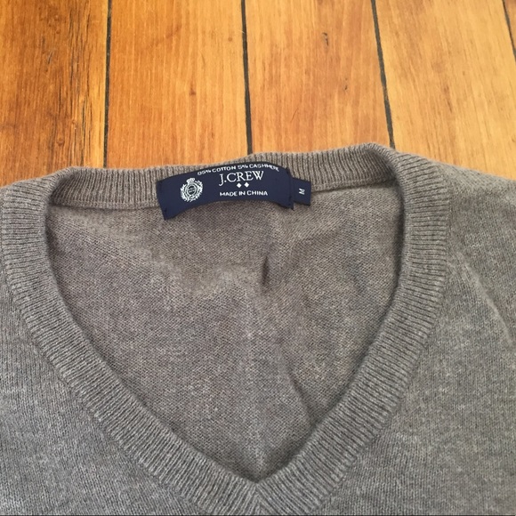 Men's J Crew V-neck Tan Sweater - Picture 2 of 3