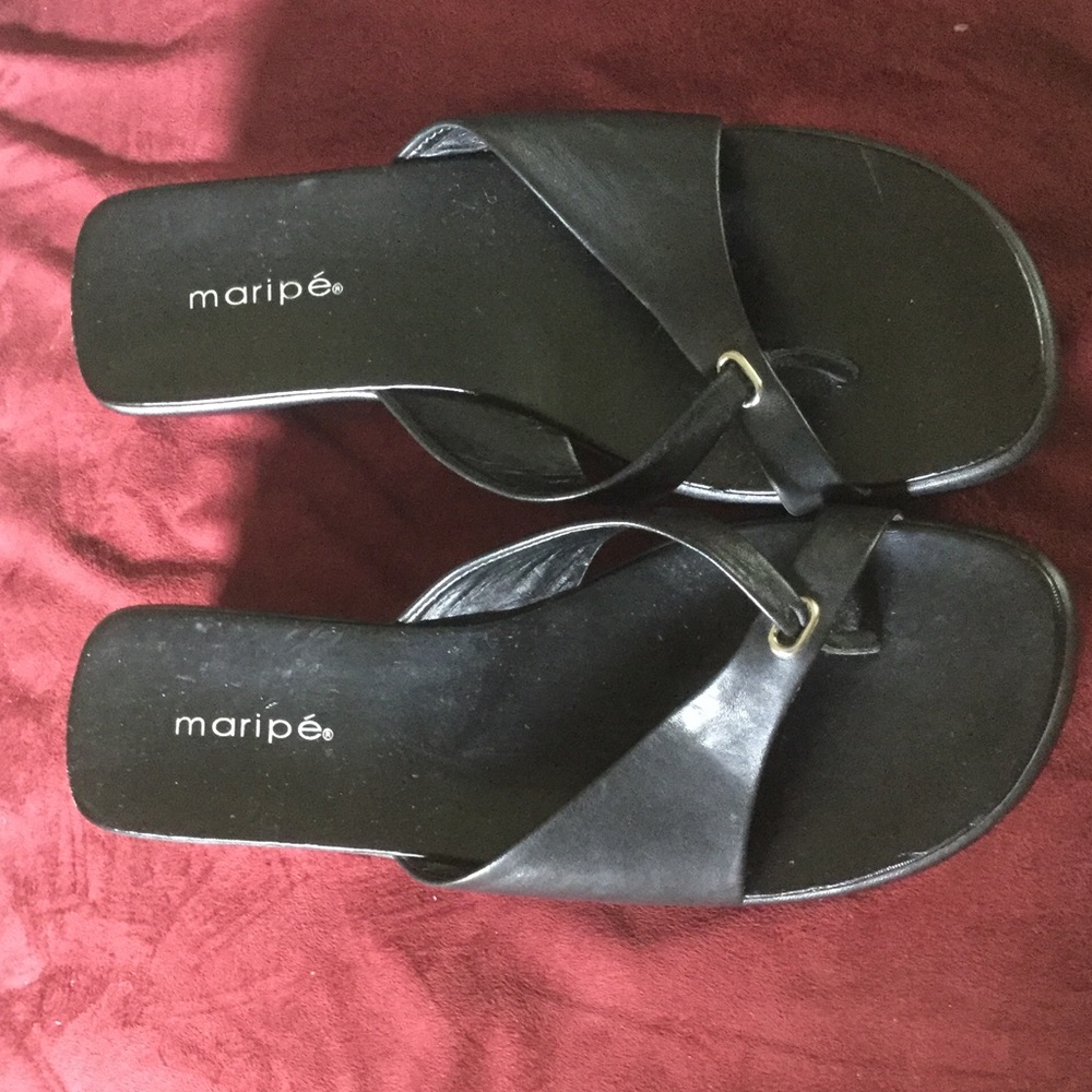 Maripe size 8M sandals Sarasota style,