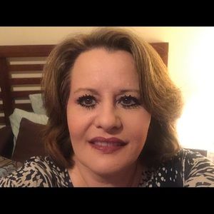 Meet your Posher, Dana