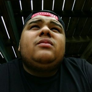 Meet your Posher, Genaro