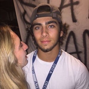 Meet your Posher, Jackson