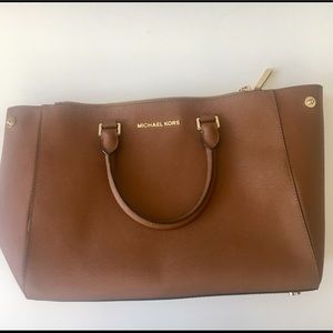 Michael Kors Sutton Large Satchel