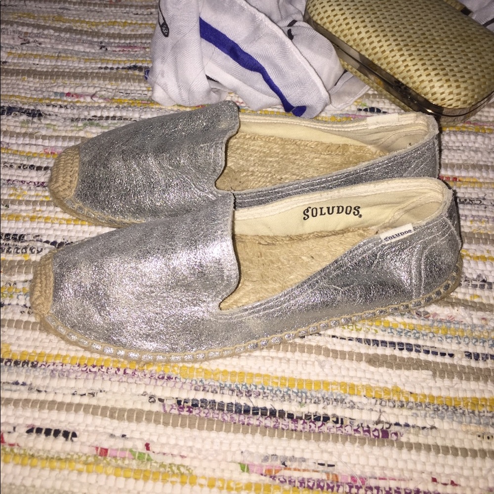 NWOB sold out Silver leather espadrilles size 8