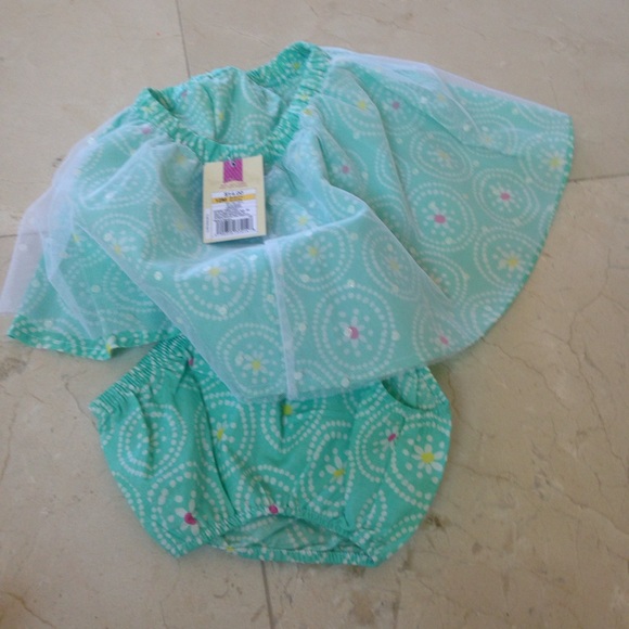 Toddler skirt with matching underpants - 12M - Picture 1 of 4