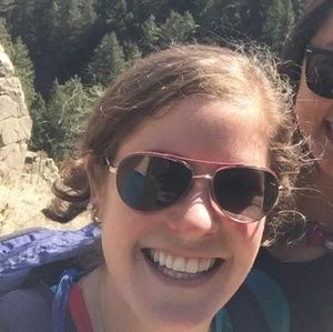 Meet your Posher, Ashley