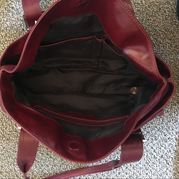 Kenneth Cole Red Purse - Picture 4 of 4