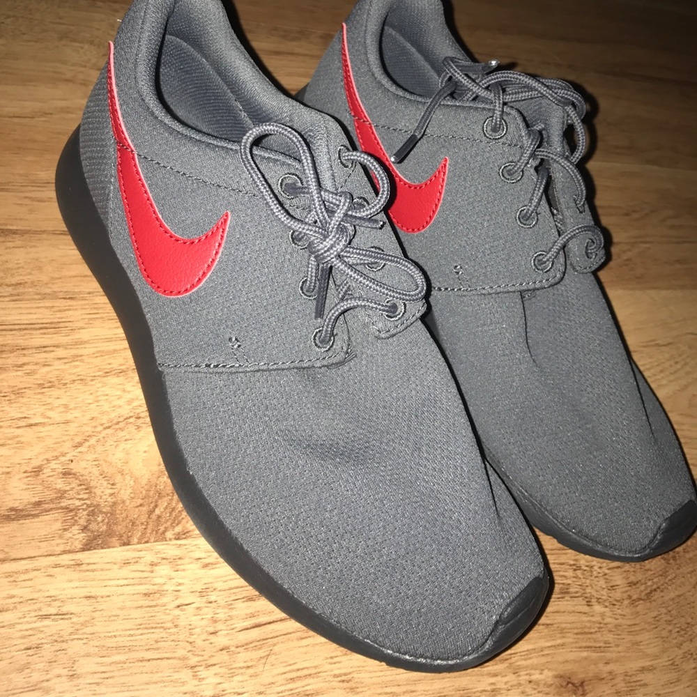 Nike running shoes! Like new !! OR BEST OFFER