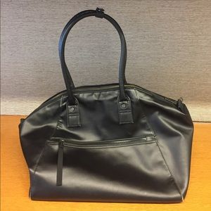Lululemon Vinyasa Before You Vino Leather Tote