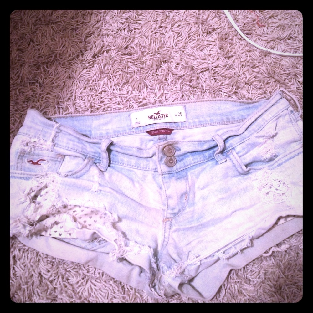 Hollister shorts!