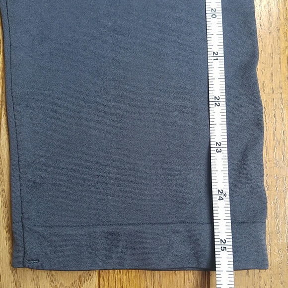 ♦ 3 for $15 Gray Capri Legging - Picture 7 of 8