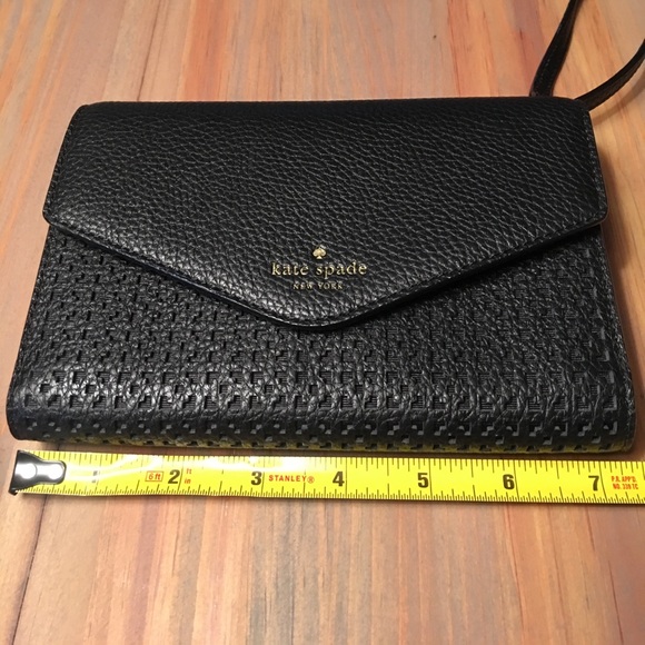 SOLD🎉2xHP🎉Gorgeous Kate Spade crossover bag - Picture 3 of 8