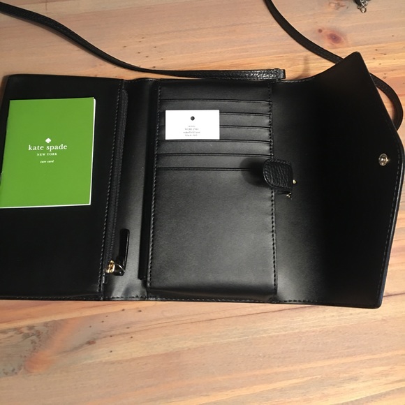 SOLD🎉2xHP🎉Gorgeous Kate Spade crossover bag - Picture 2 of 8