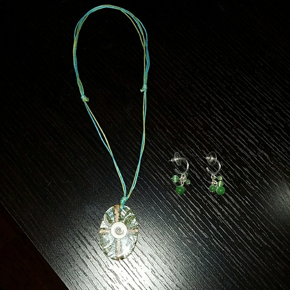 Custom seashell necklace and earrings