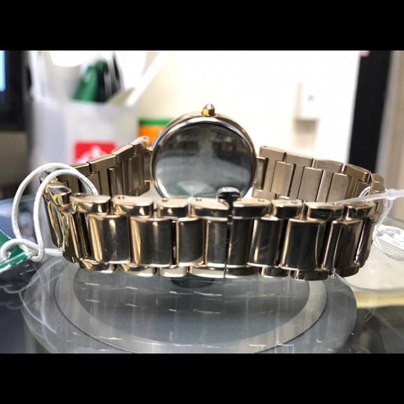 Citizen eco drive  gold tone & ? quartz watch. main image 6