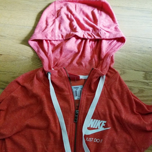 New Nike Jacket - Picture 5 of 8