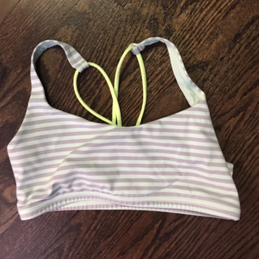 Adorable Lulu Lemon Free to Be Bra