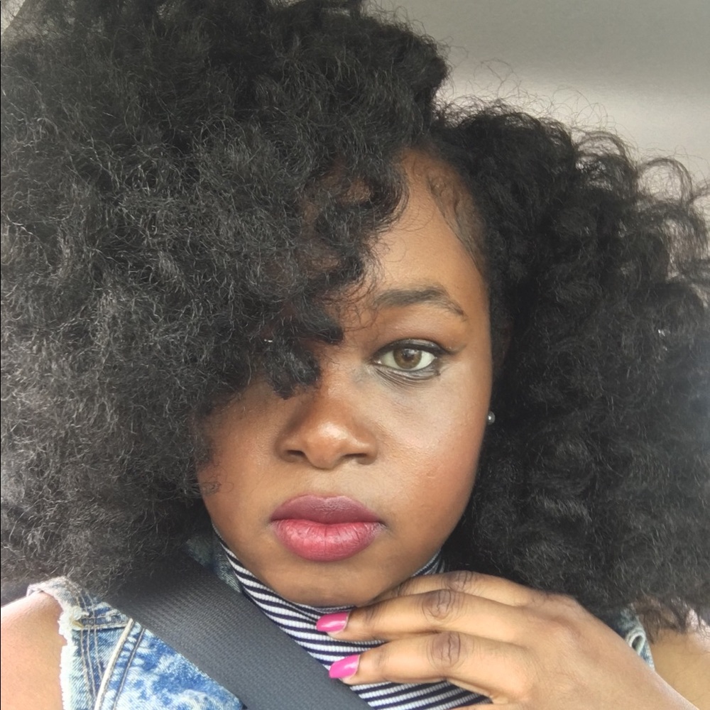Meet your Posher, Jasmine