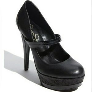 Jessica Simpson Cheetah pumps in black