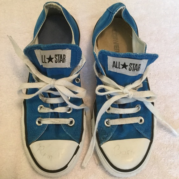 Converse Shoes - Chuck Taylors 🐞🐞