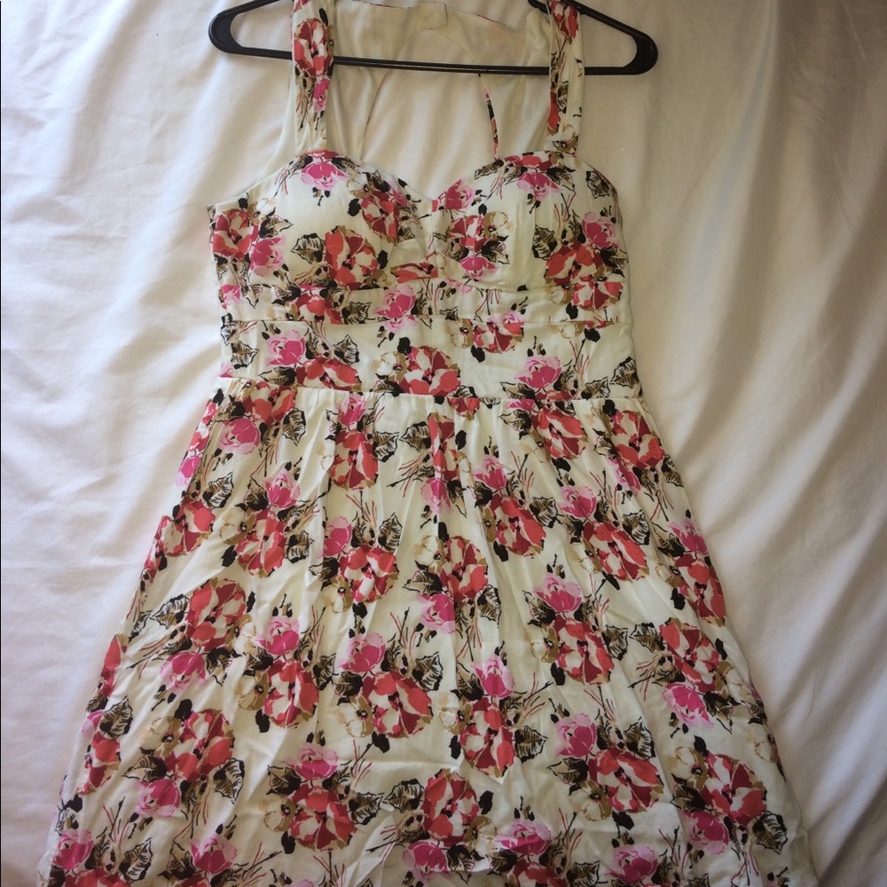 Floral Corset-Type dress with open back