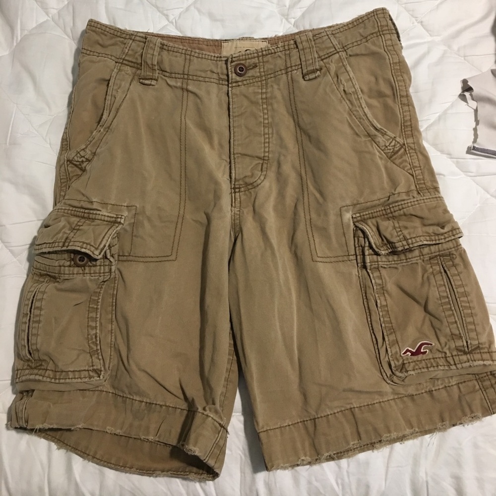 Hollister cargo shorts size 30