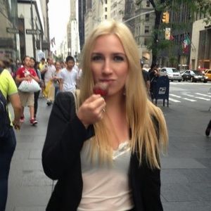 Meet your Posher, Olya