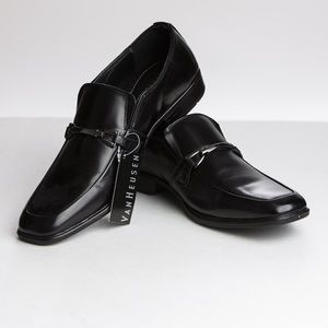Men's Van Heusen Dress Shoes - "Daniel" in Black