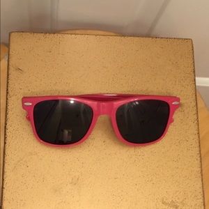 Vineyard Vines Sunglasses