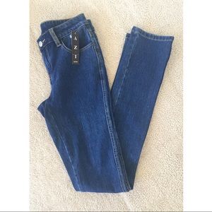 🆕 AZI Soft Dark Denim Skinny Jeans Sz 2