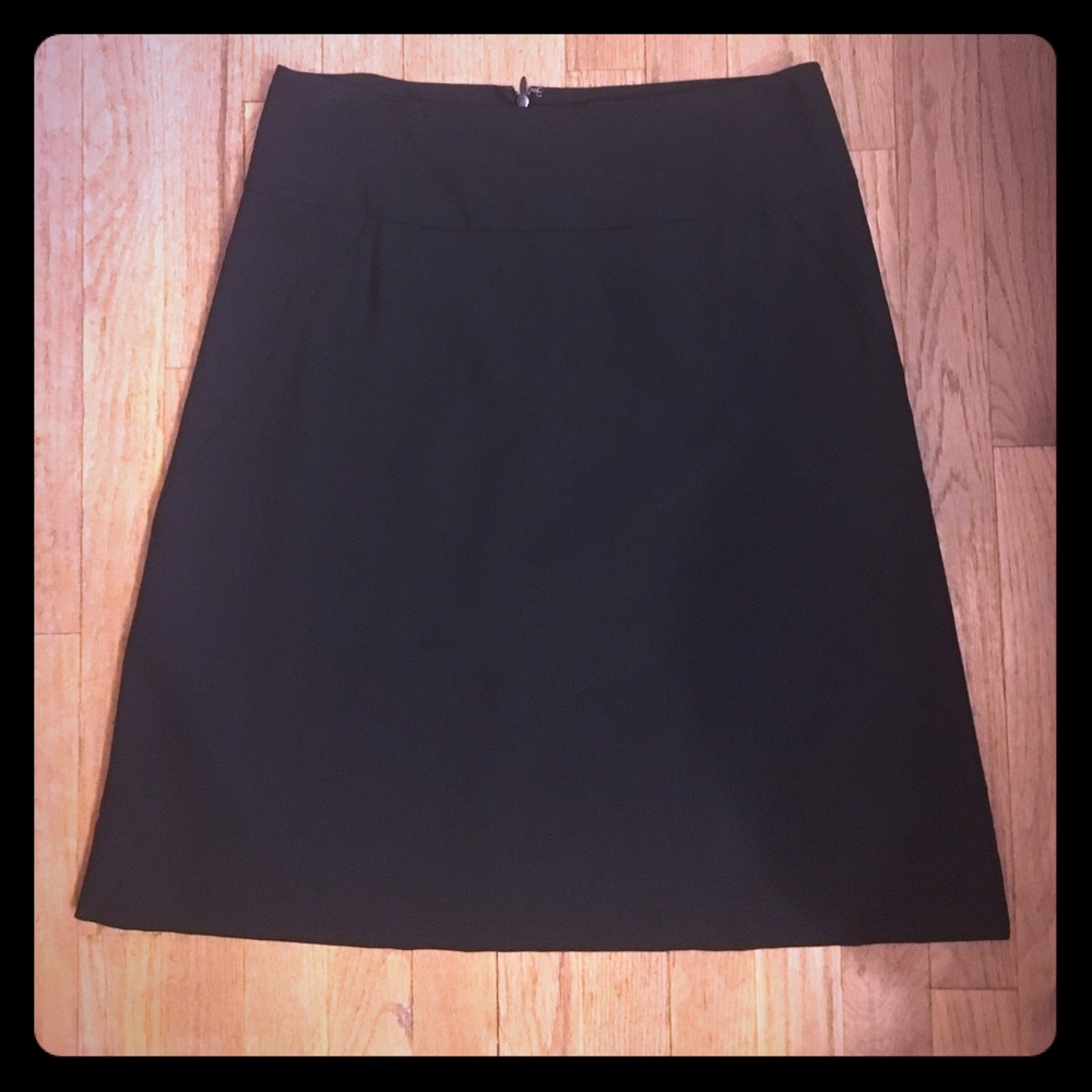 Classic Banana Republic black skirt- sz 6