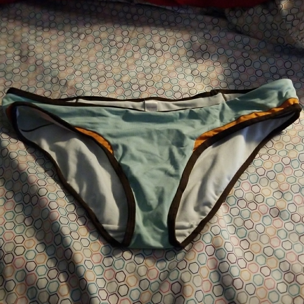 TRADED - Bikini Bottom