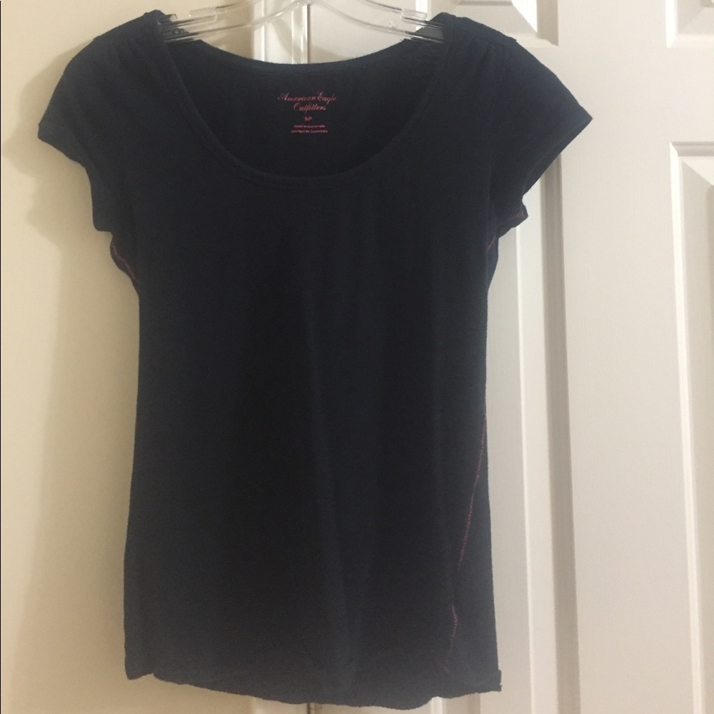 AE black t-shirt