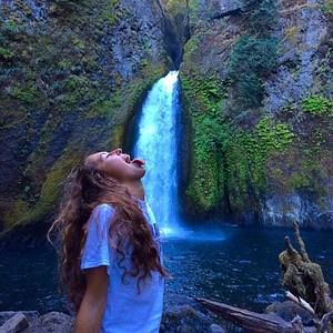 Meet your Posher, Maddie