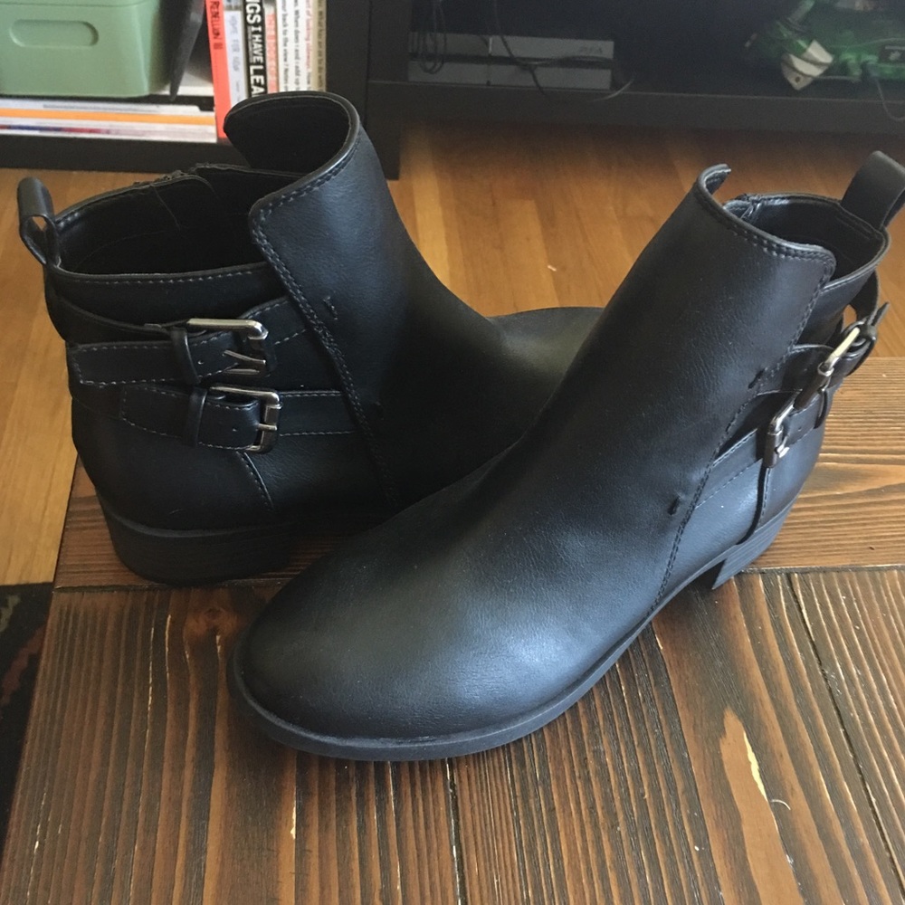 new black moto booties with buckle detail size 8