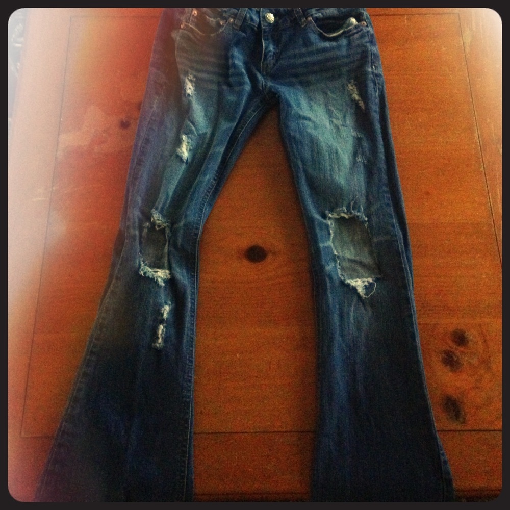 Unionbay medium wash distressed flare jeans