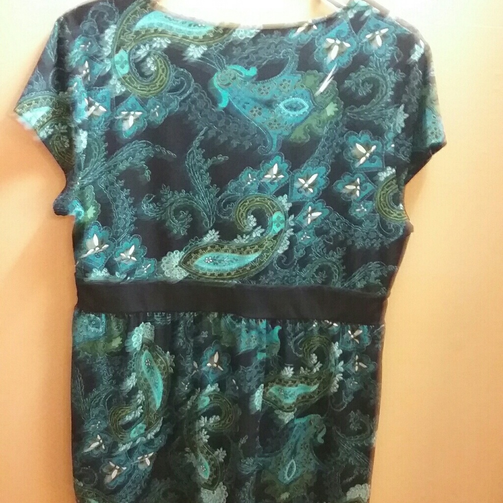 Summer top - Picture 2 of 3