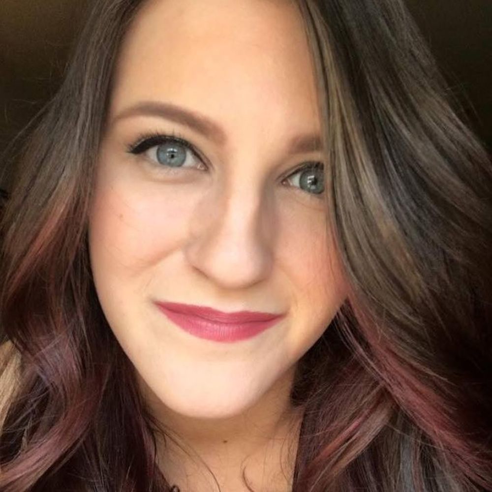 Meet your Posher, Nicole